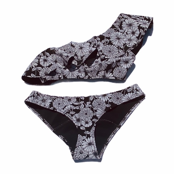 LISA MARIE FERNANDEZ*One Shoulder Bikini $395 - Picture 2 of 4